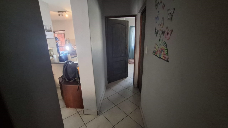 2 Bedroom Property for Sale in Waterval East North West